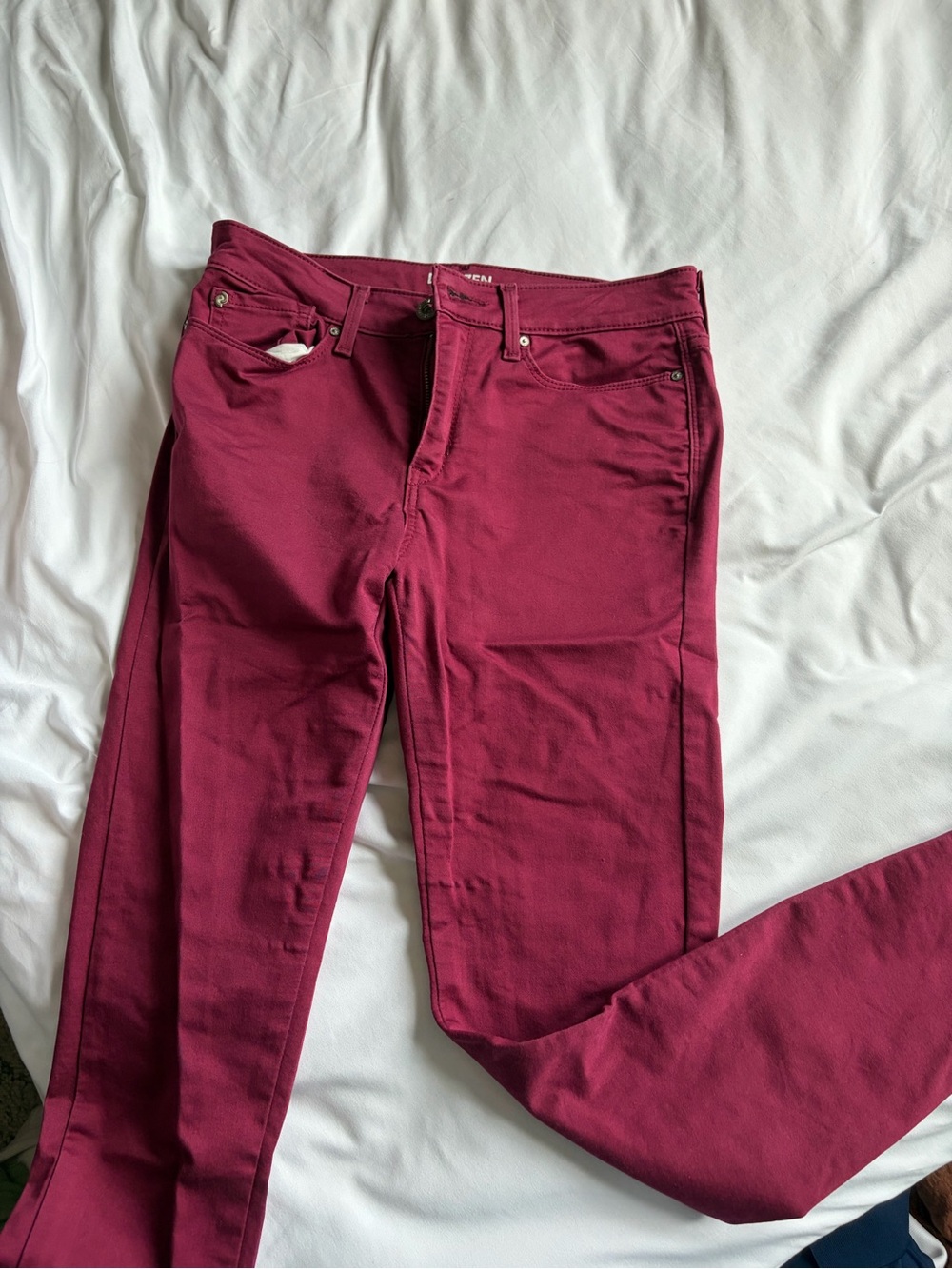 Denizen from Levi's Slim Stretch Trousers in Burgundy